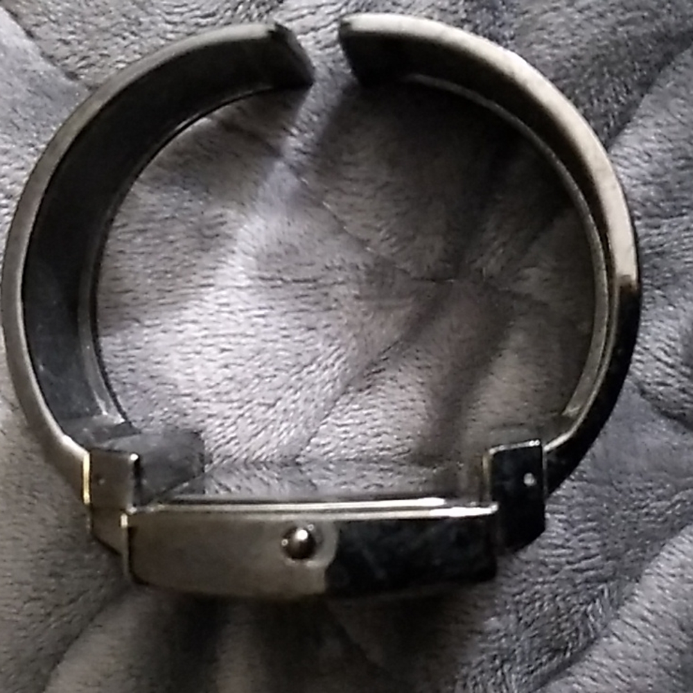 🎉Cuff Watch - Picture 2 of 5